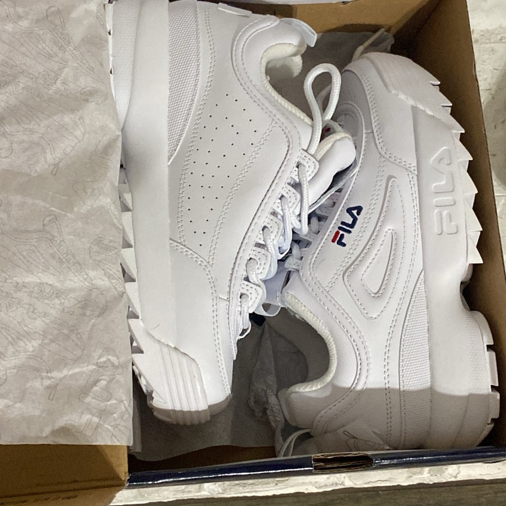 FILA - Picture 2 of 6